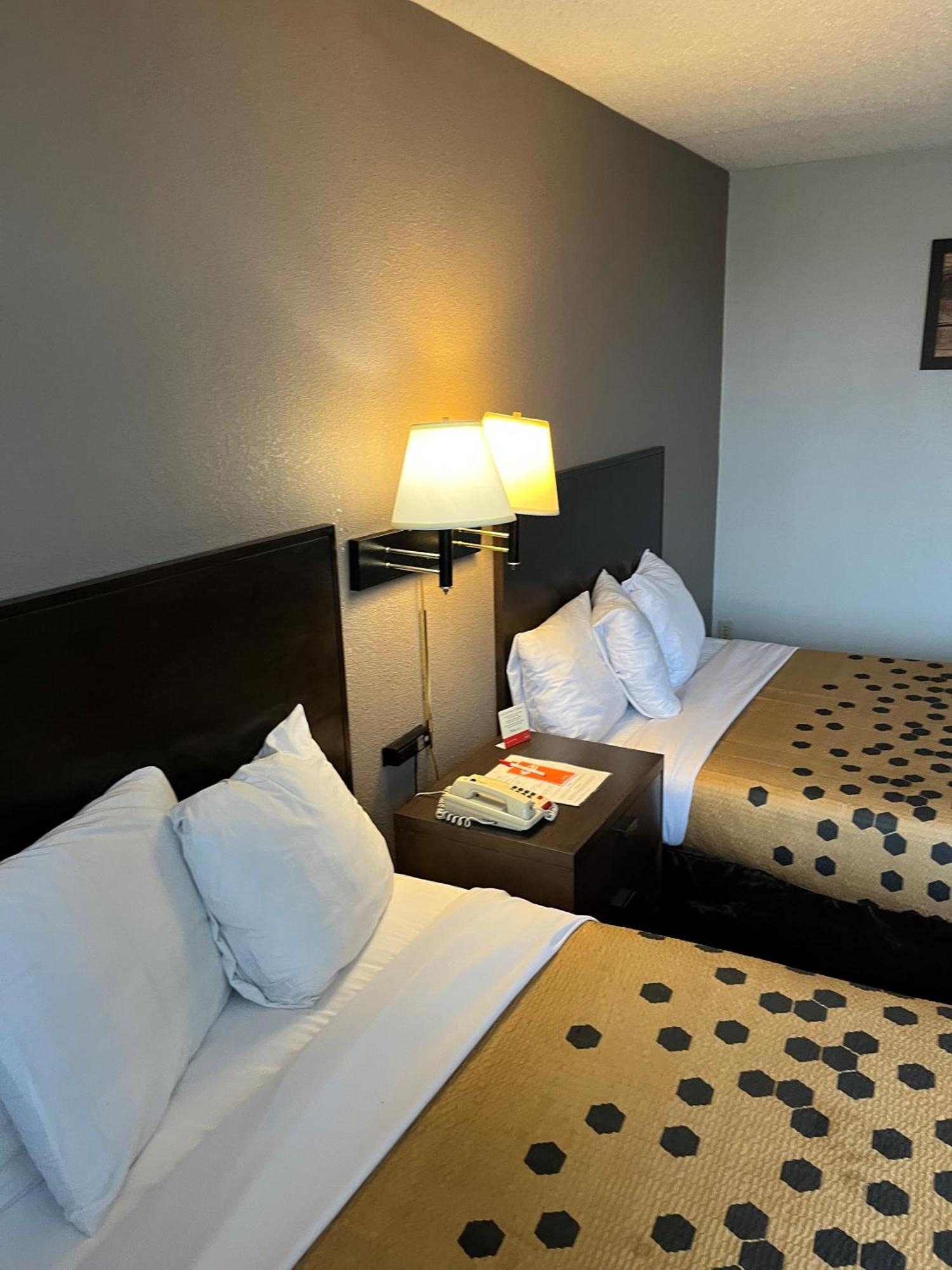 Red Carpet Inn Quantico Дъмфрис Екстериор снимка