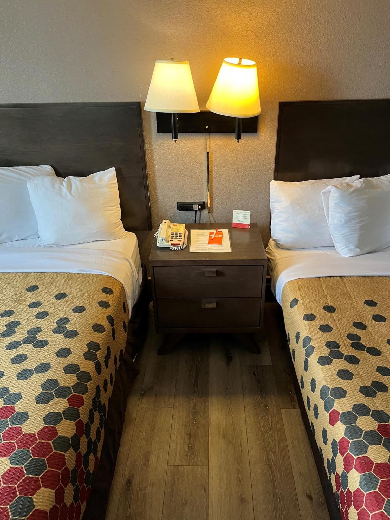 Red Carpet Inn Quantico Дъмфрис Екстериор снимка