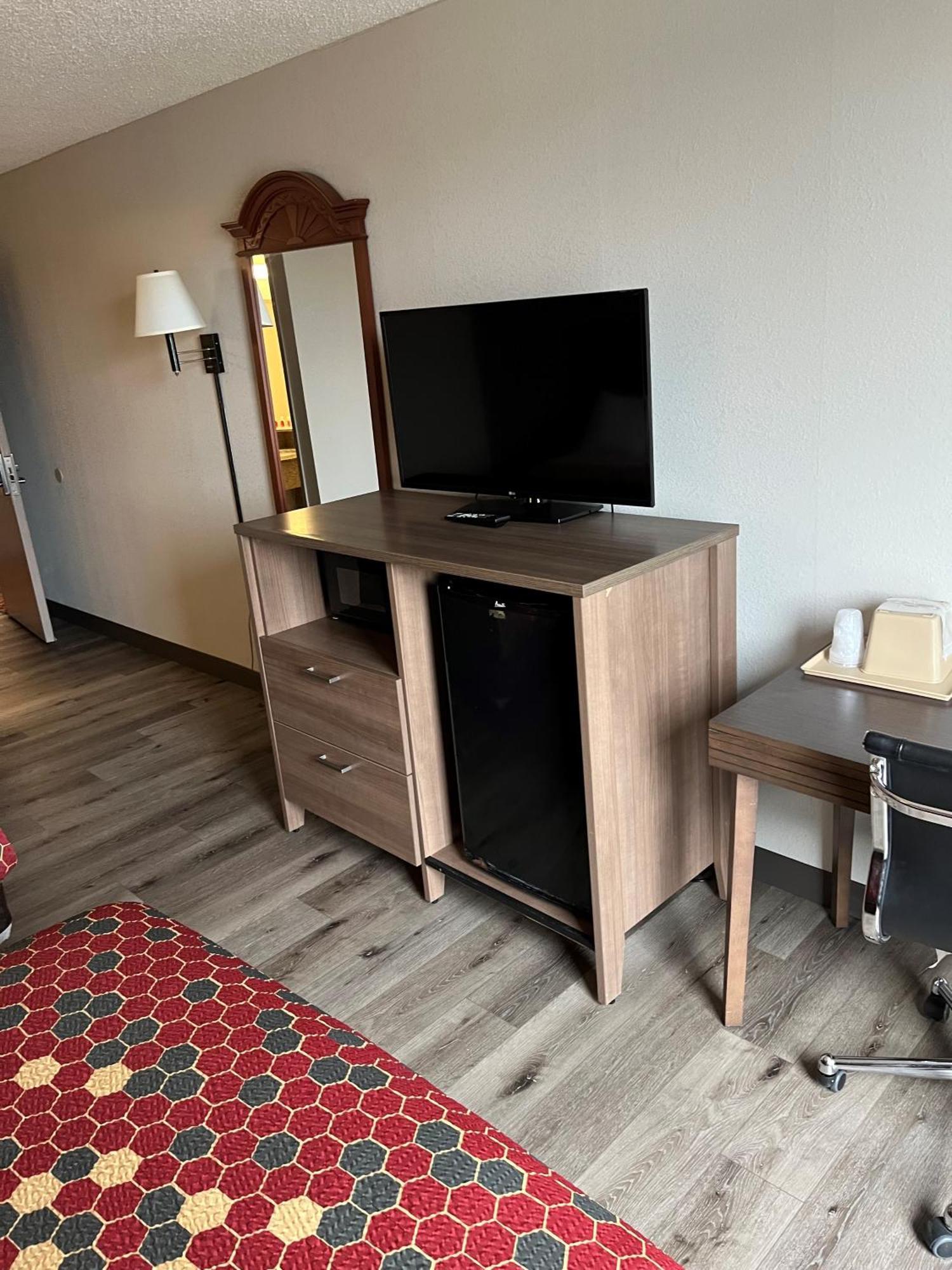 Red Carpet Inn Quantico Дъмфрис Екстериор снимка